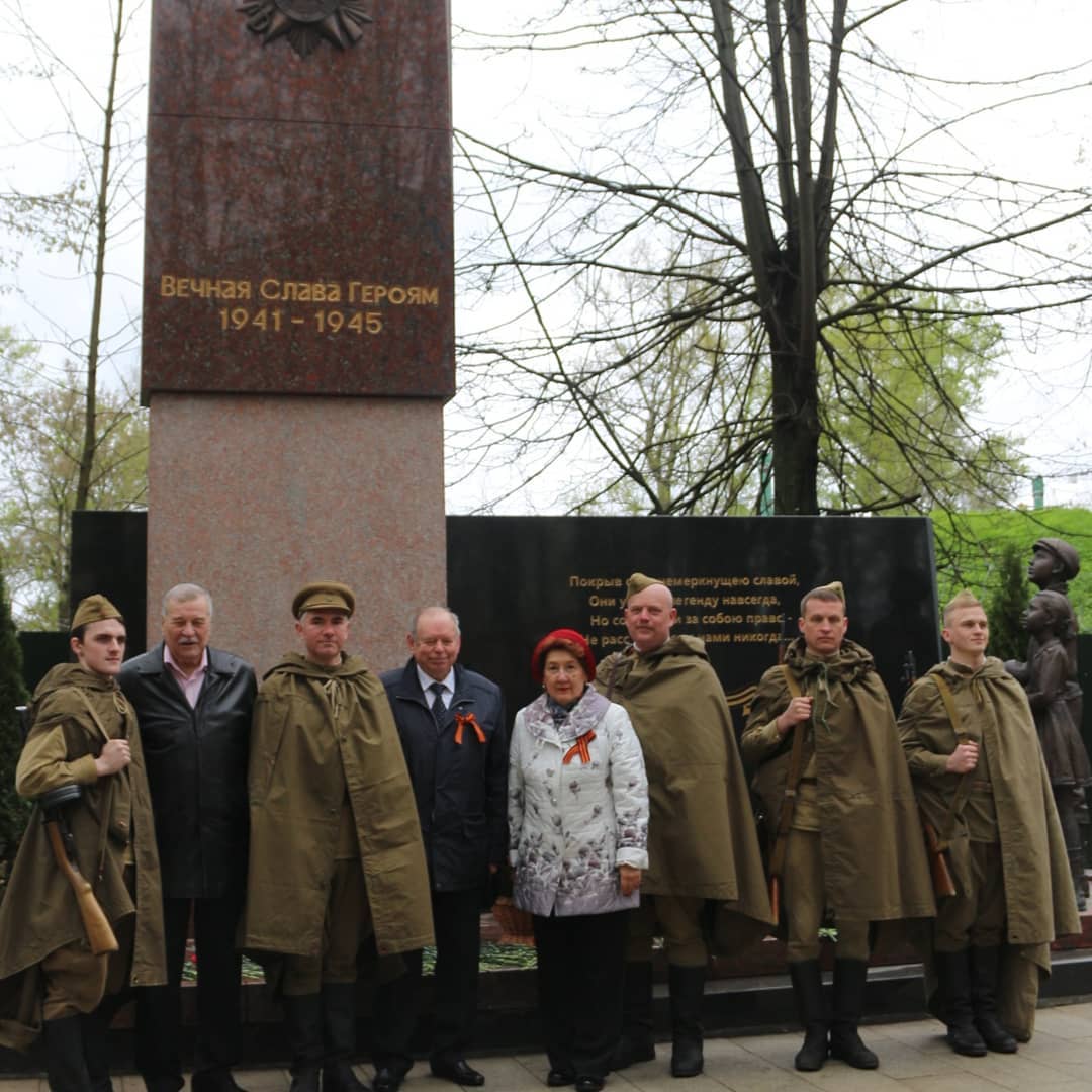 Иван Иванович Тумко в парке ВОВ, поселения Десеновское на 9 мая 2021 г.